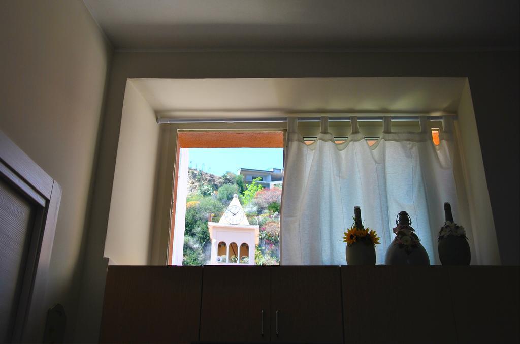 Taorminaxos Wonderful Seaview Apartment Giardini Naxos Luaran gambar
