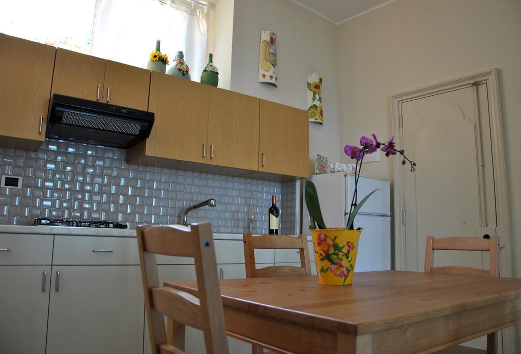 Taorminaxos Wonderful Seaview Apartment Giardini Naxos Luaran gambar