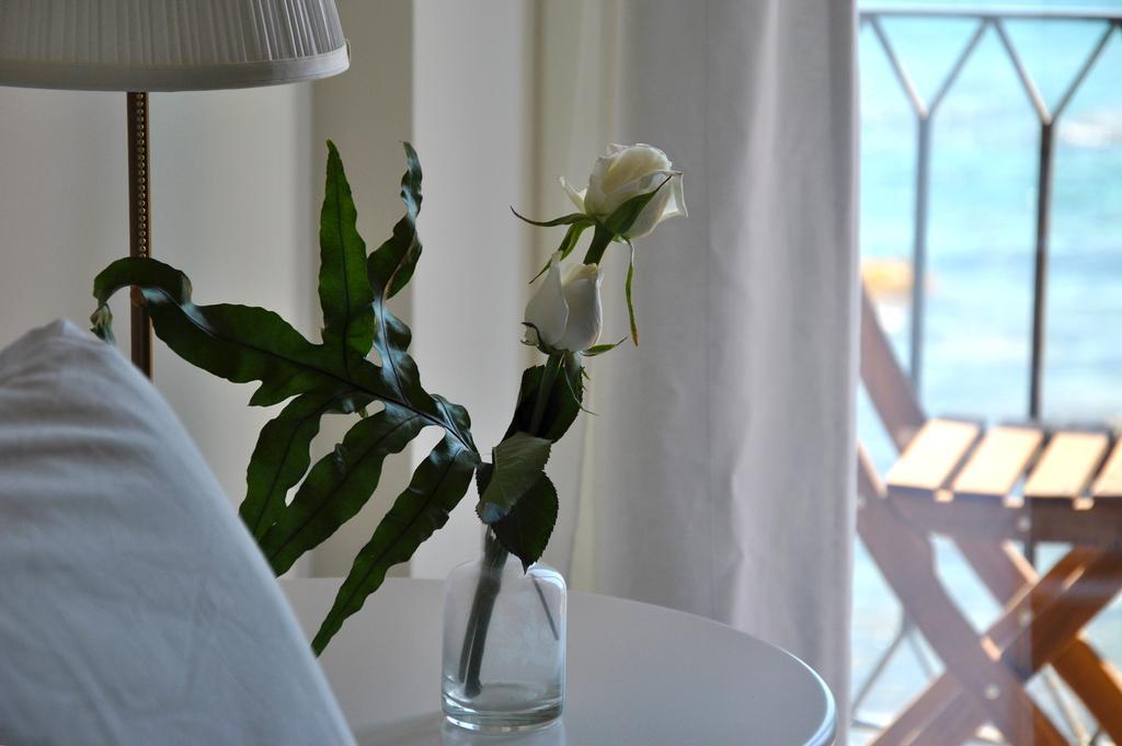 Taorminaxos Wonderful Seaview Apartment Giardini Naxos Luaran gambar