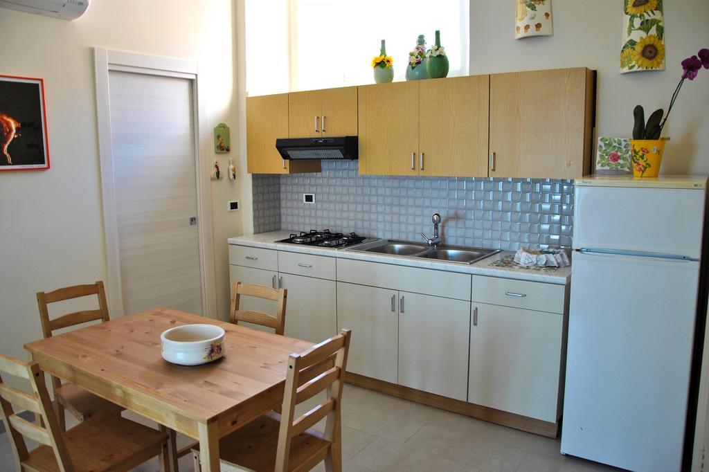 Taorminaxos Wonderful Seaview Apartment Giardini Naxos Luaran gambar